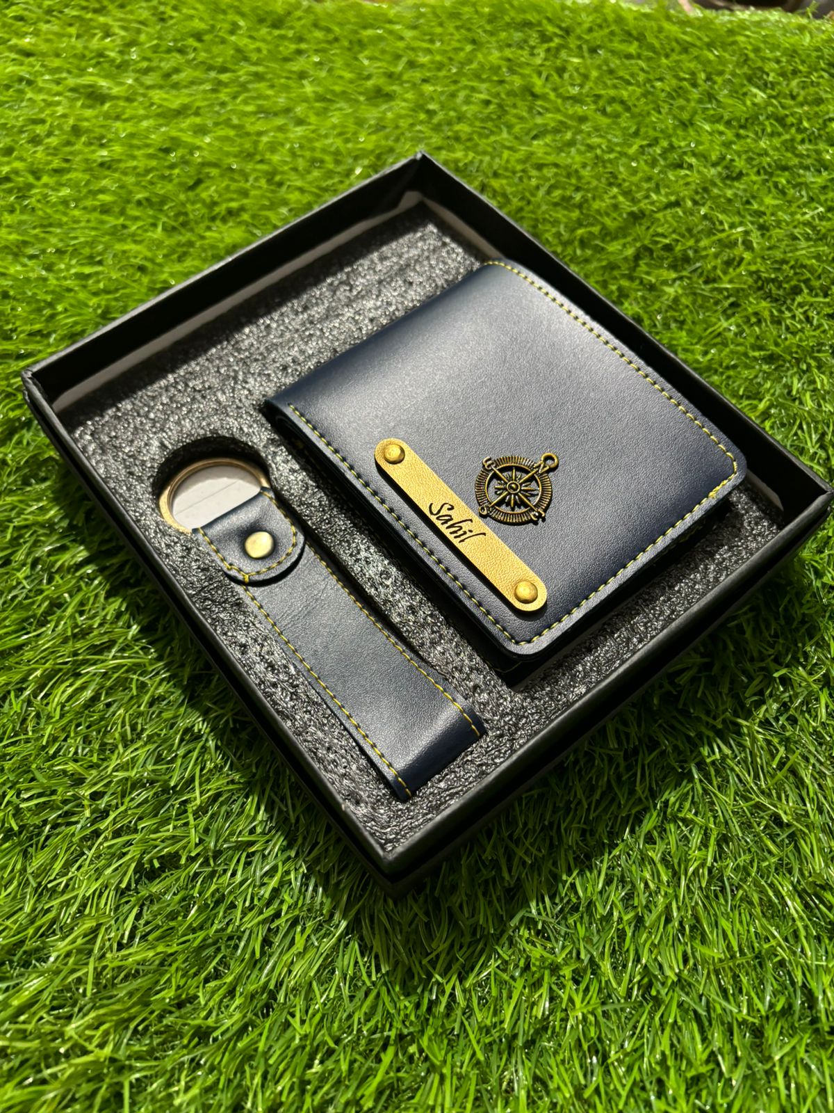 Personalized Men's Leather Wallet & Keychain - Nova Creations